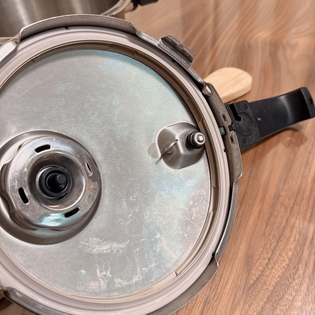 Fissler フィスラー 圧力鍋 2.5L プレミアムシリーズ 蒸し器付き