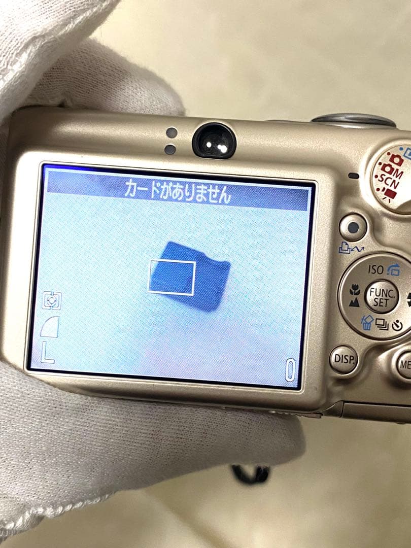 若い世代に再加熱のデジカメ美品早い者勝ち！人気のゴールドCANON IXY700