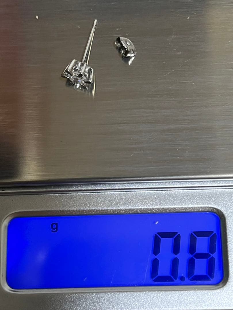 プラチナ900ダイヤモンドピアス　片耳の出品です0.21ct