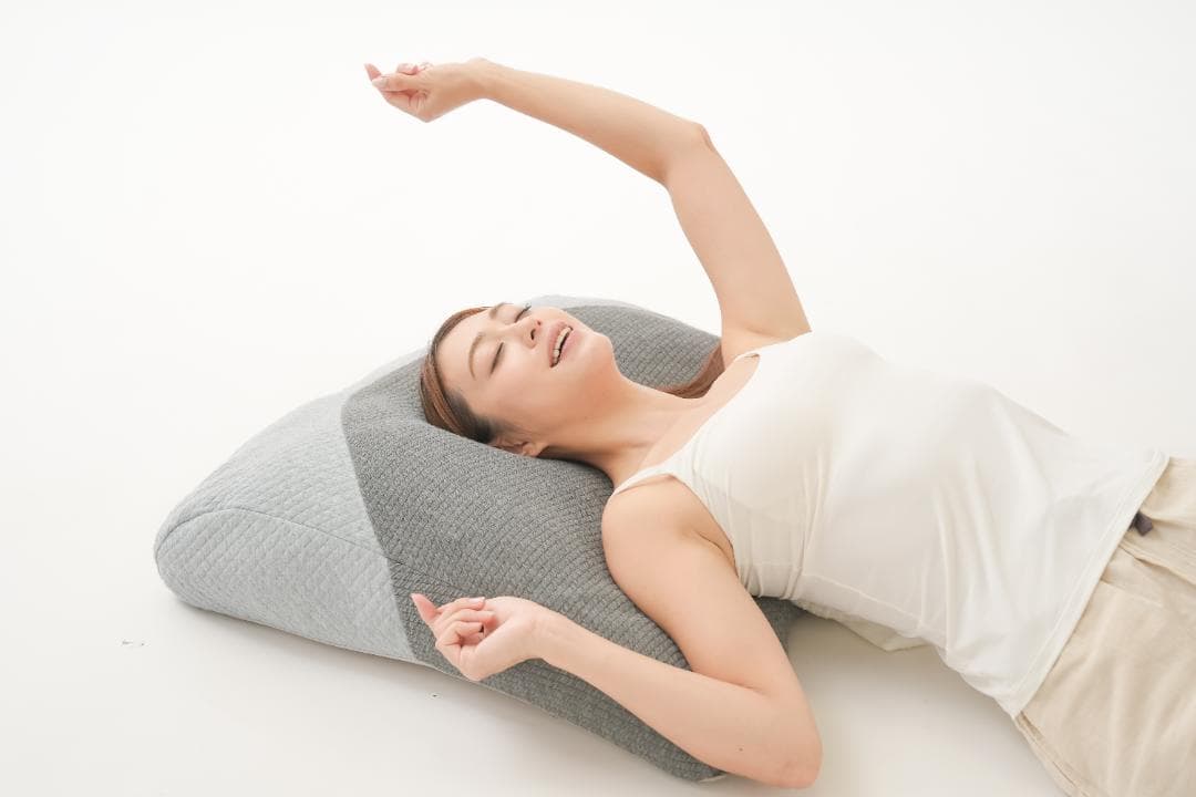 超熟プレミアム深層呼吸まくら　グレーの枕 快適な睡眠