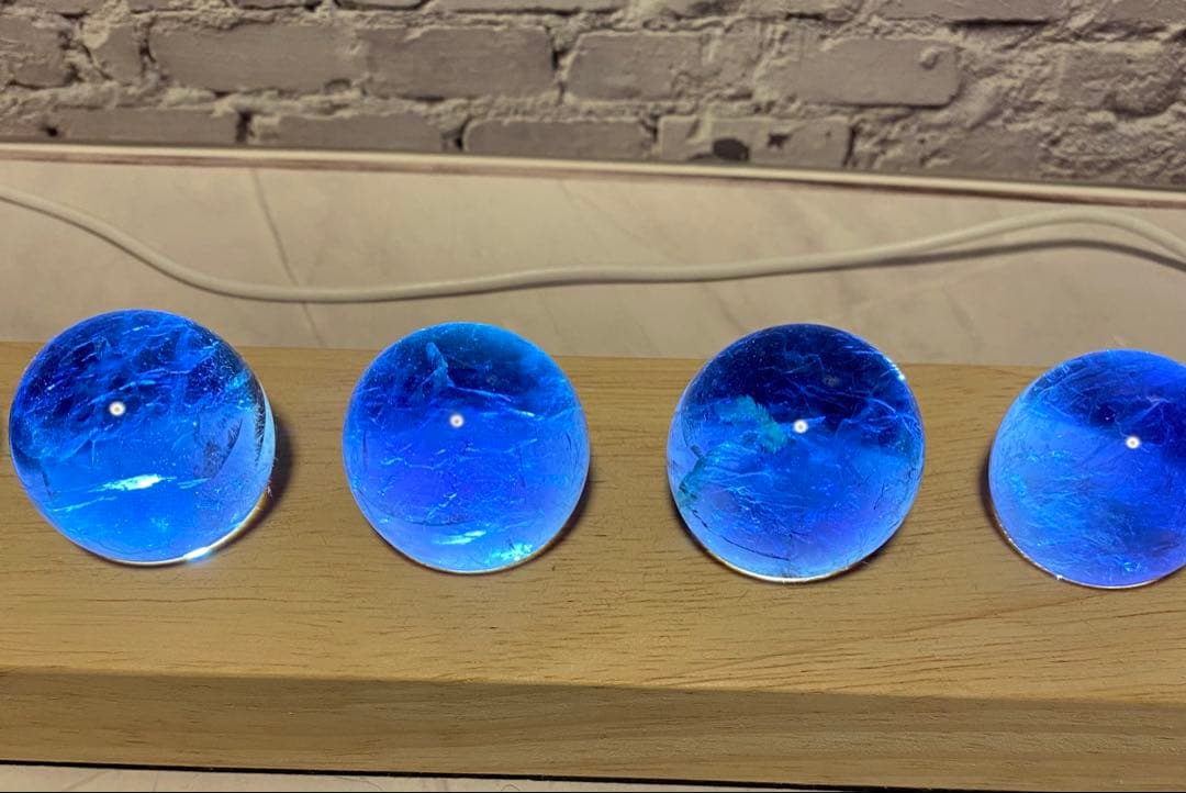 フローライト 7個セット（光る台座付き）