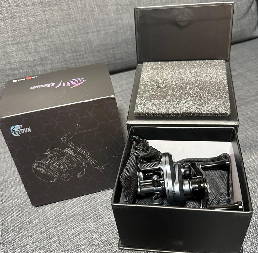 明日までセール！新品 超軽量 丸型ベイトフィネスリール　左ハンドル ベイトリール