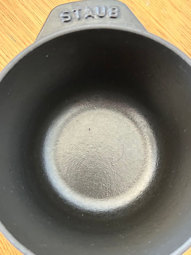 使用品　STAUB ストウブ ラ・ココット de GOHAN 12cm 黒