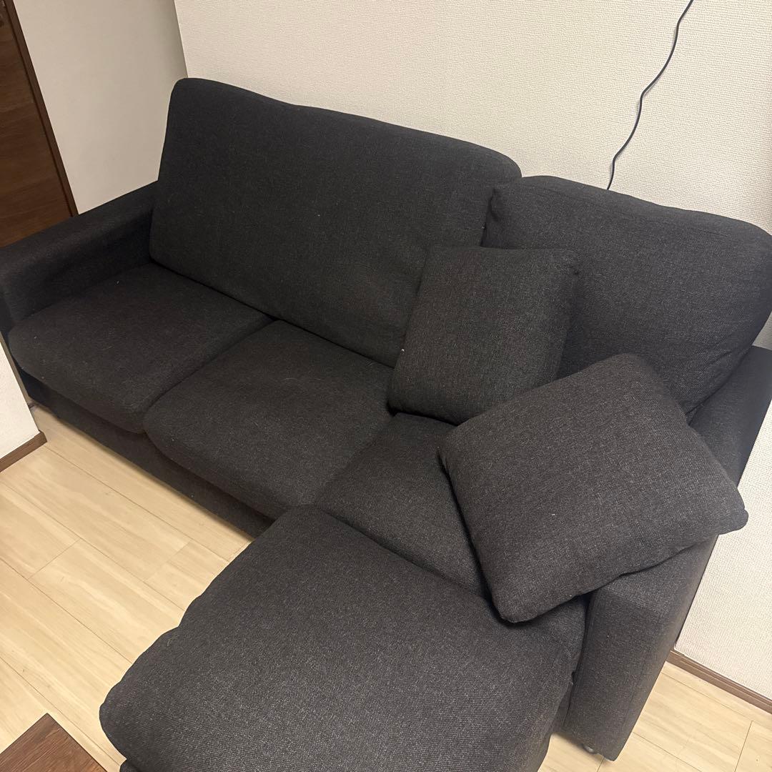 らしく 広々使える 3人掛け カウチソファ ブラック - 3人掛け