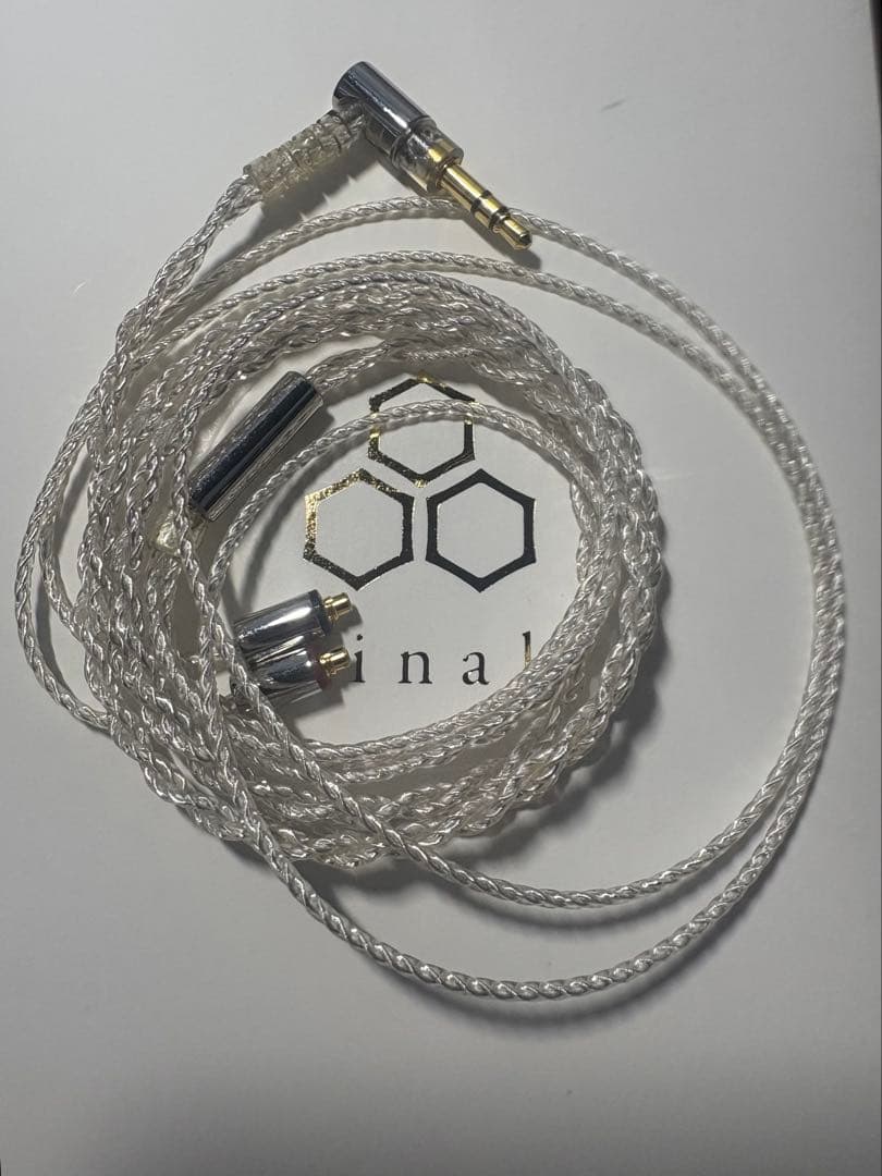 final A8000 純正ケーブル2種つき