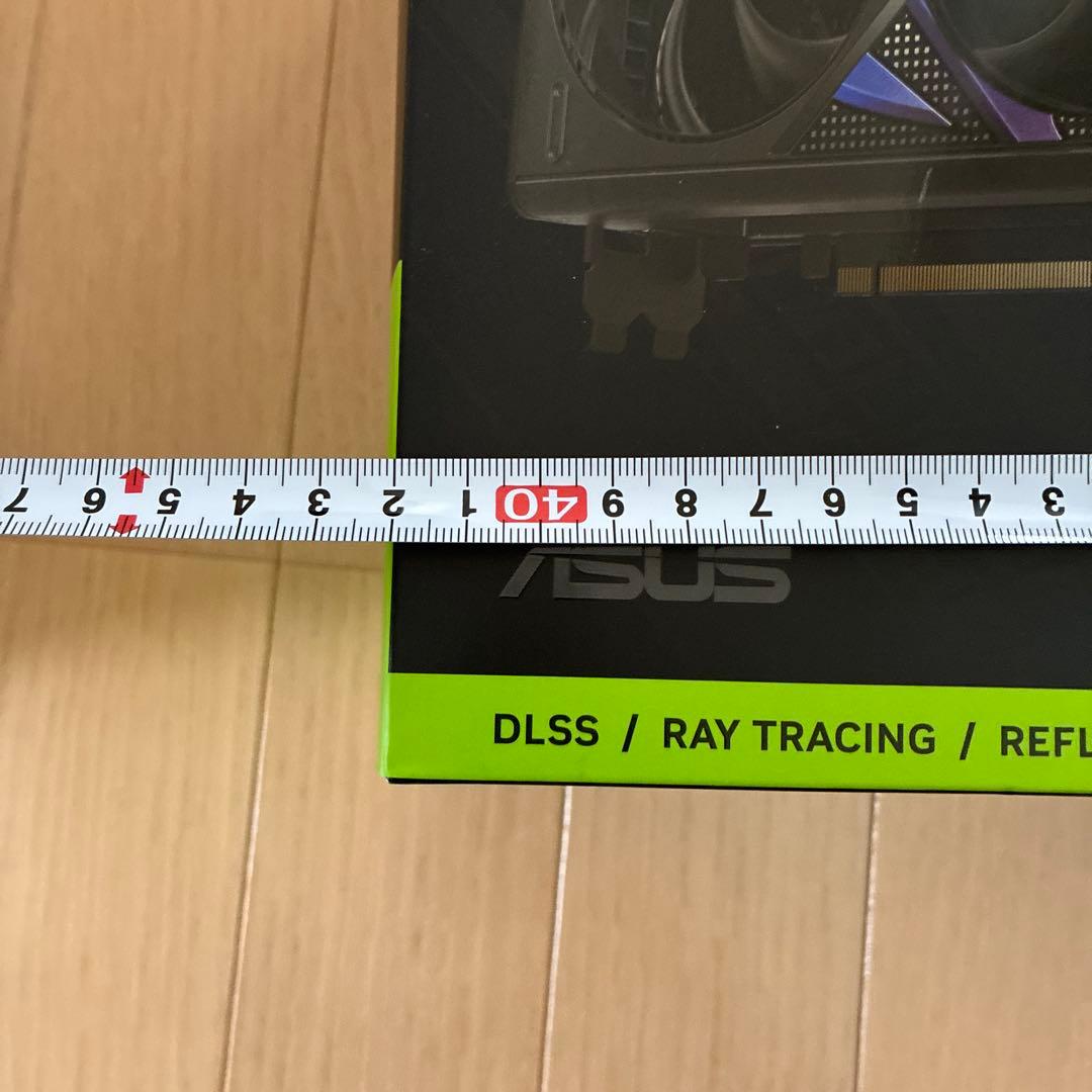 ASUS RTX 4090 ヒートシンク　3連　ファン　バックプレート　LED