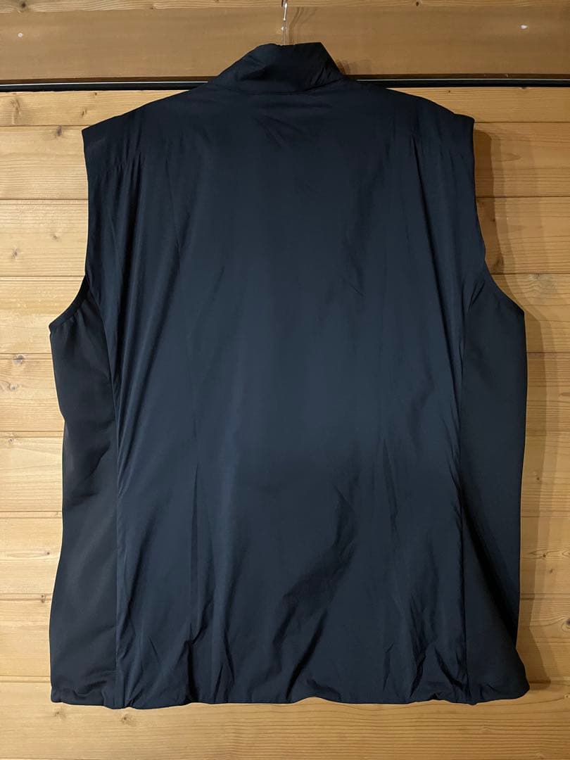 【新品同様】ARC’TERYX Atom Vest XLサイズ
