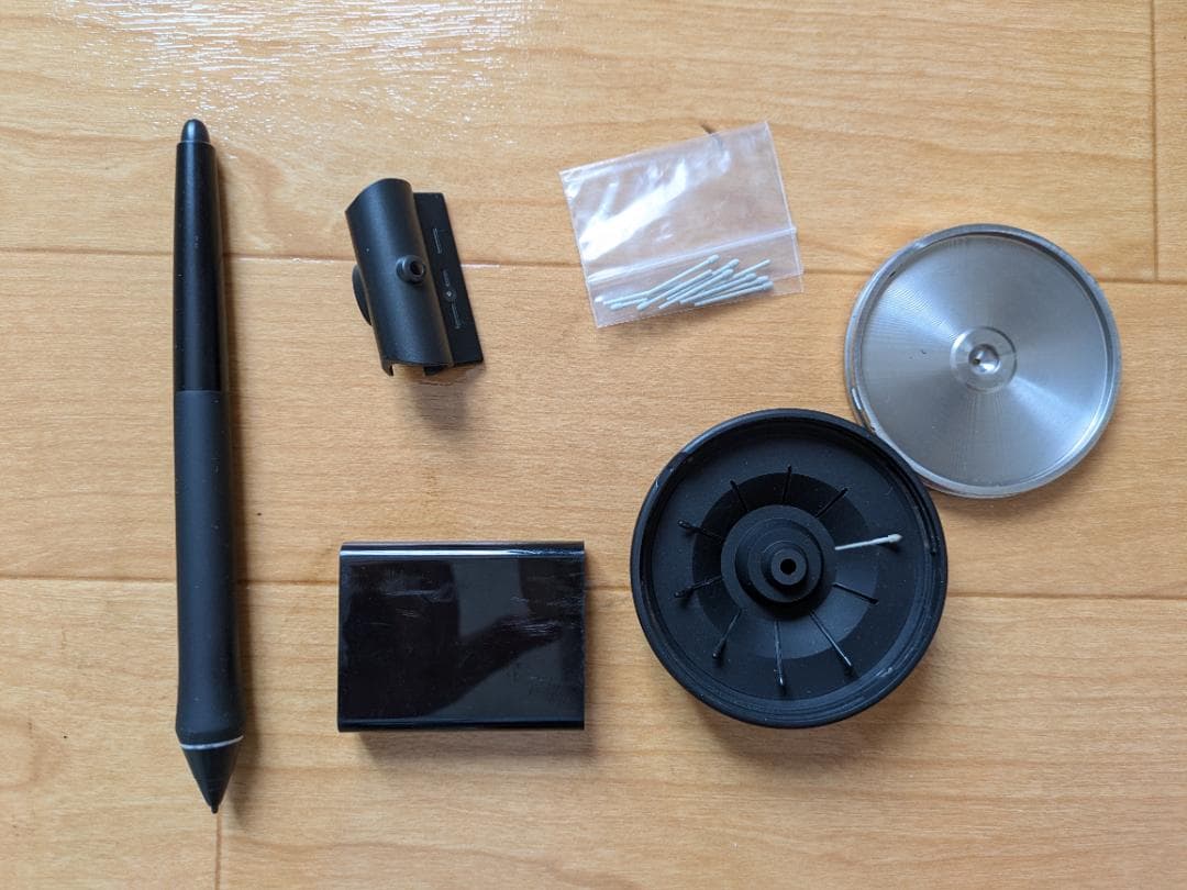 Wacom Cintiq Pro 16（2017）本体 ペン・ケーブル付き