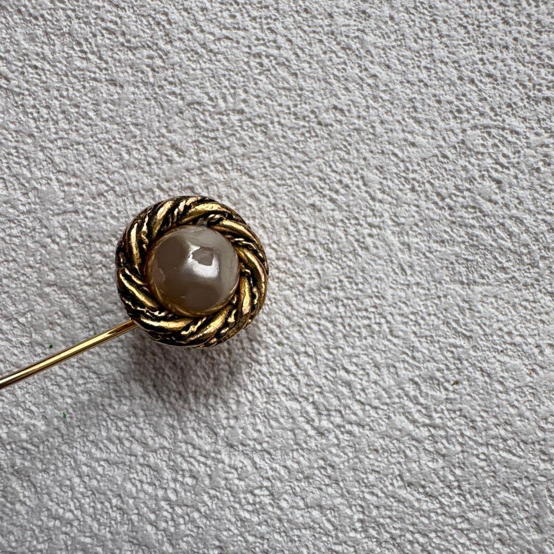 ✨CHANEL brooch✨シャネルブローチ❤️シャネルピンブローチ　GOLD