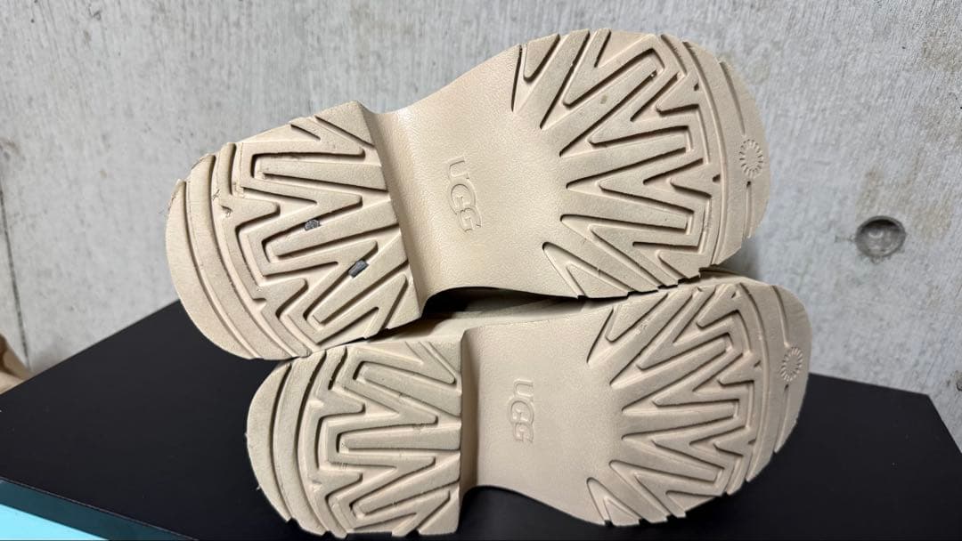 靴 UGG CLASSIC ULTRA MINI NEW HEIGHTS UK5