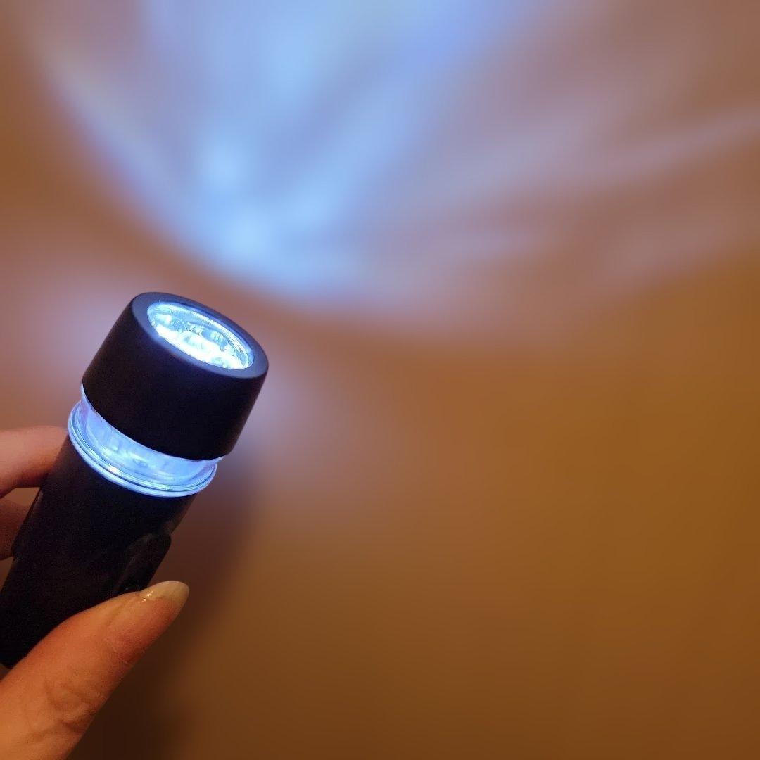 折りたたみ自転車　前面バスケット付き　20インチ　ノーパンクタイヤ