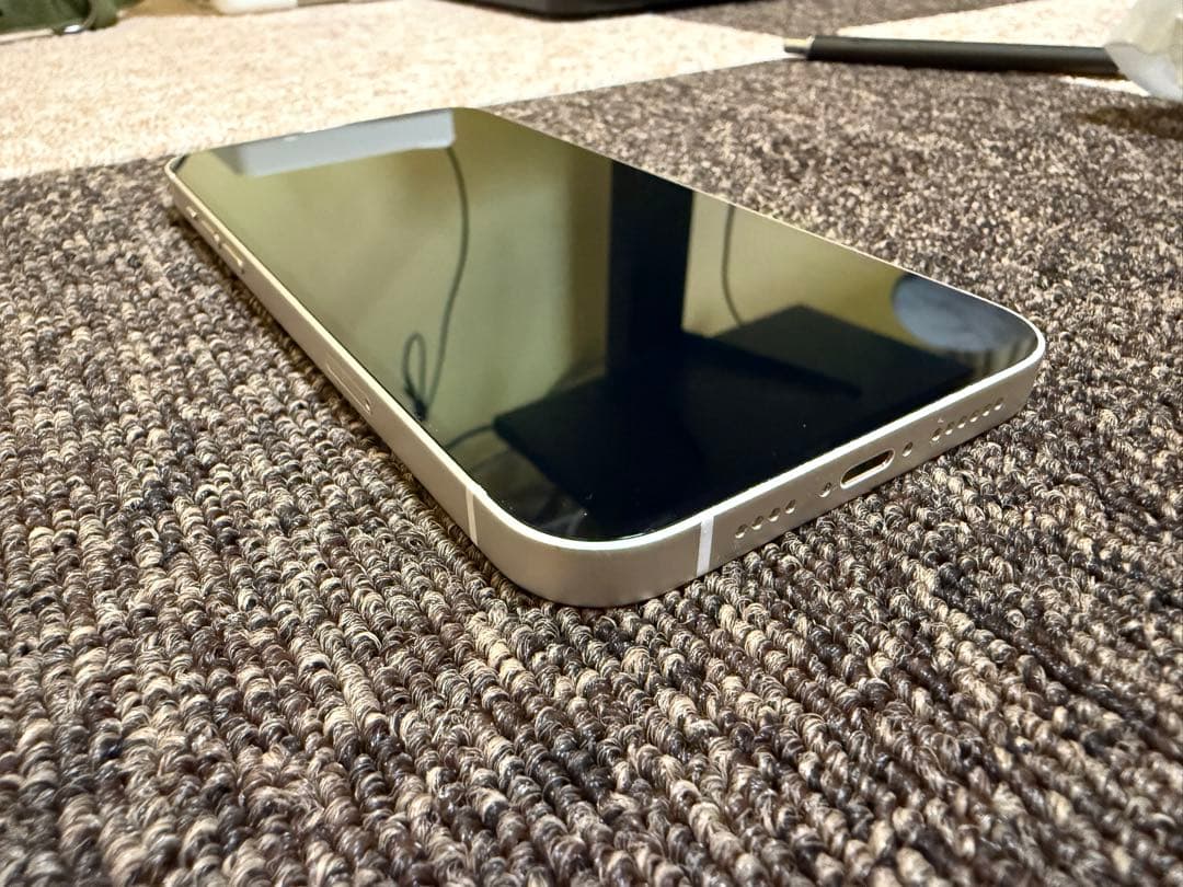 Apple iPhone 14 Plus ホワイト 本体