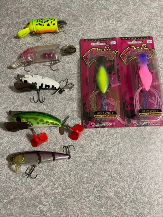 ブラックバス  バス　釣り バラ売り可 ケース付き