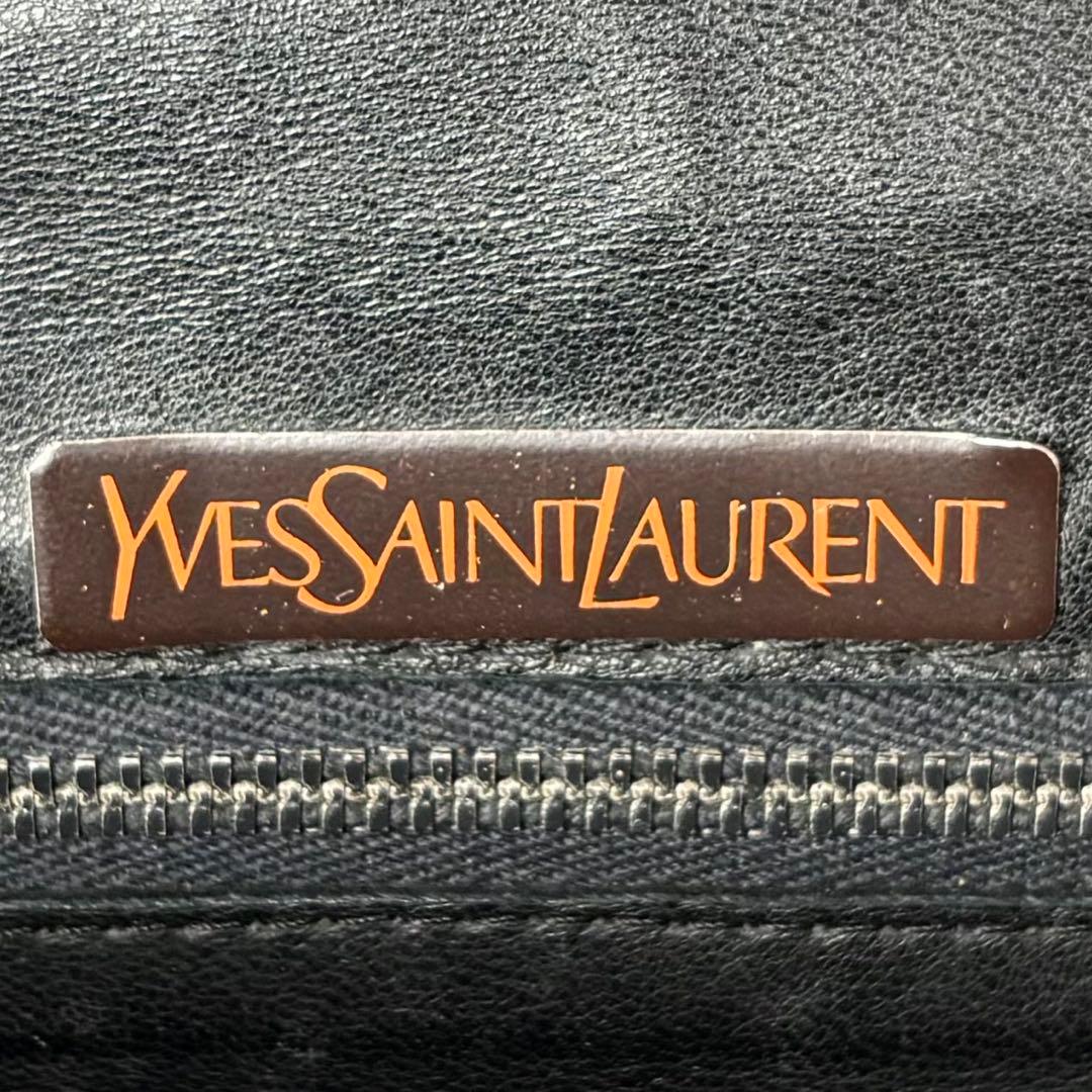 美品 イヴサンローラン レザー ショルダーバッグ フラップ ロゴ型押し ブラック