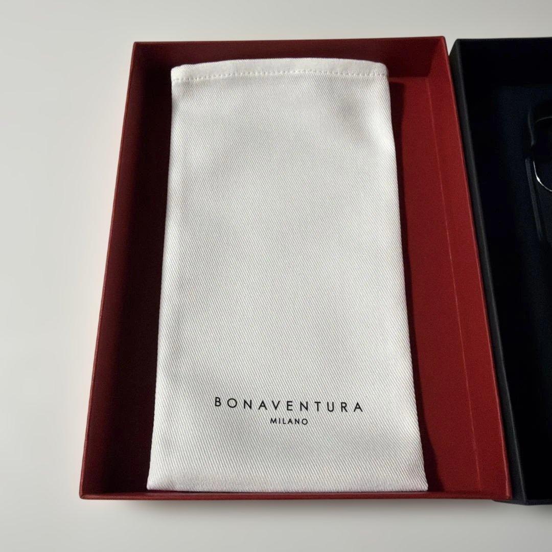 【ボナベンチュラ】iPhone17ProMaxバックカバーケースノービレレザー