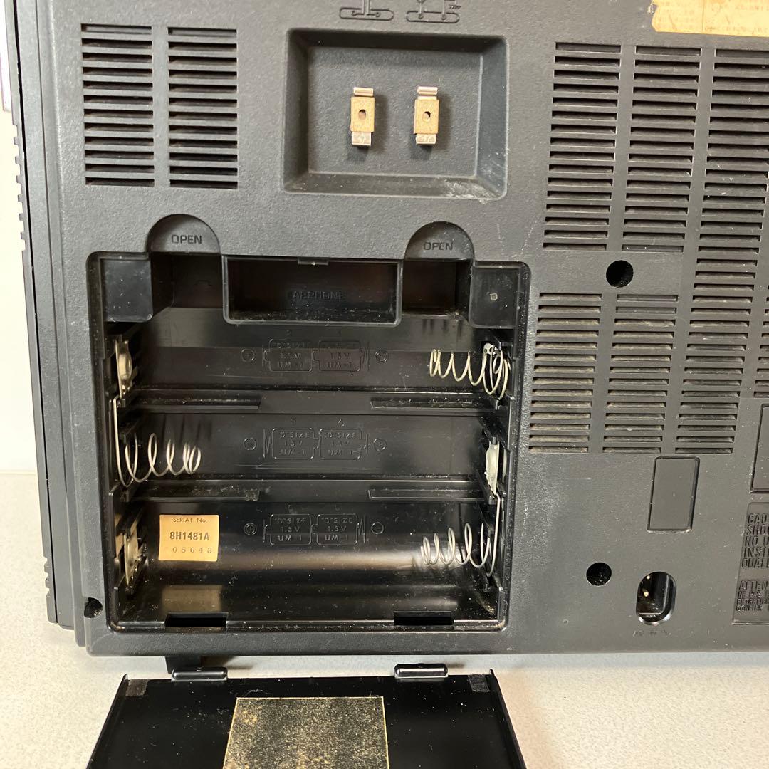 ナショナルＢＣＬラジオ　クーガー　　　　　　２６００　　完動品