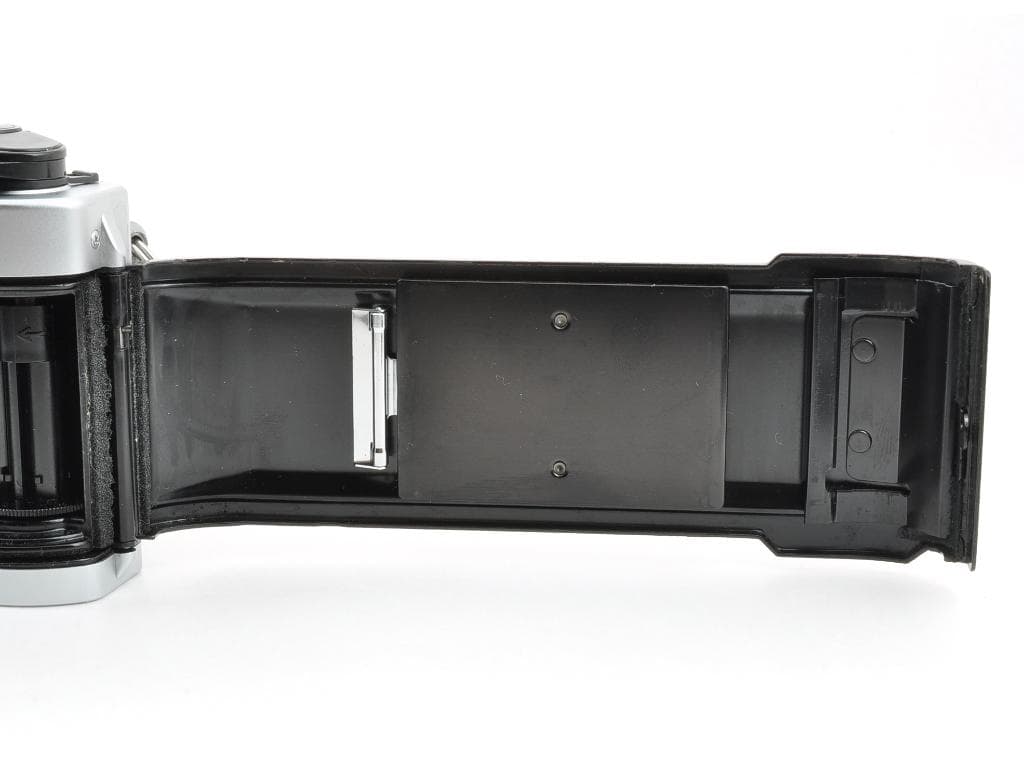 キヤノン AE-1 PROGRAM シルバー NFD 50mm f1.4《動認》