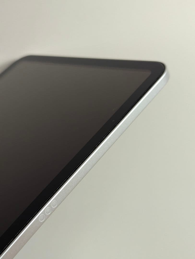 iPad (A16)本体(充電ケーブルなし)　+周辺機器