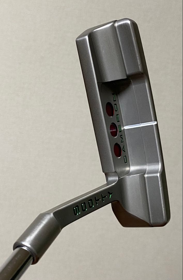 ジ*ー様 スコッティキャメロン スタジオセレクト NP2 ミッドスラント タイガ