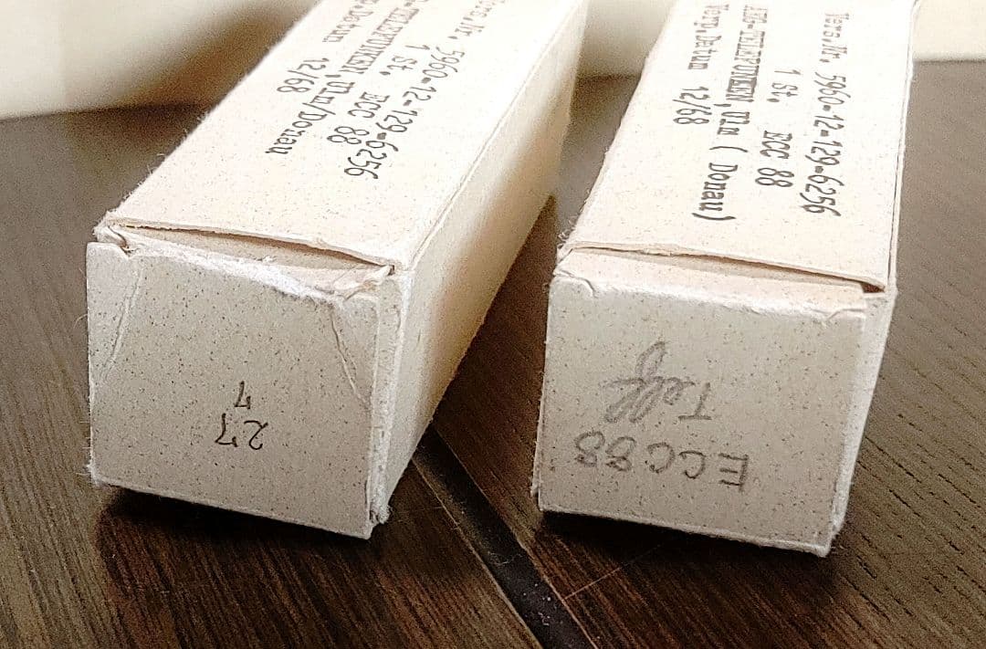 Y*i様 ★Telefunken ECC88/6DJ8 真空管 2本セット　ダイ