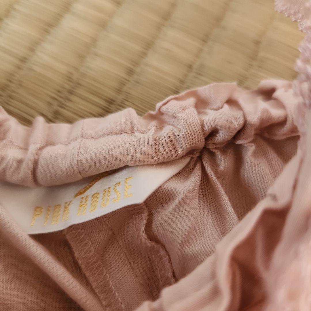 ピンクハウスです。数年前に伊勢丹で購入しています。