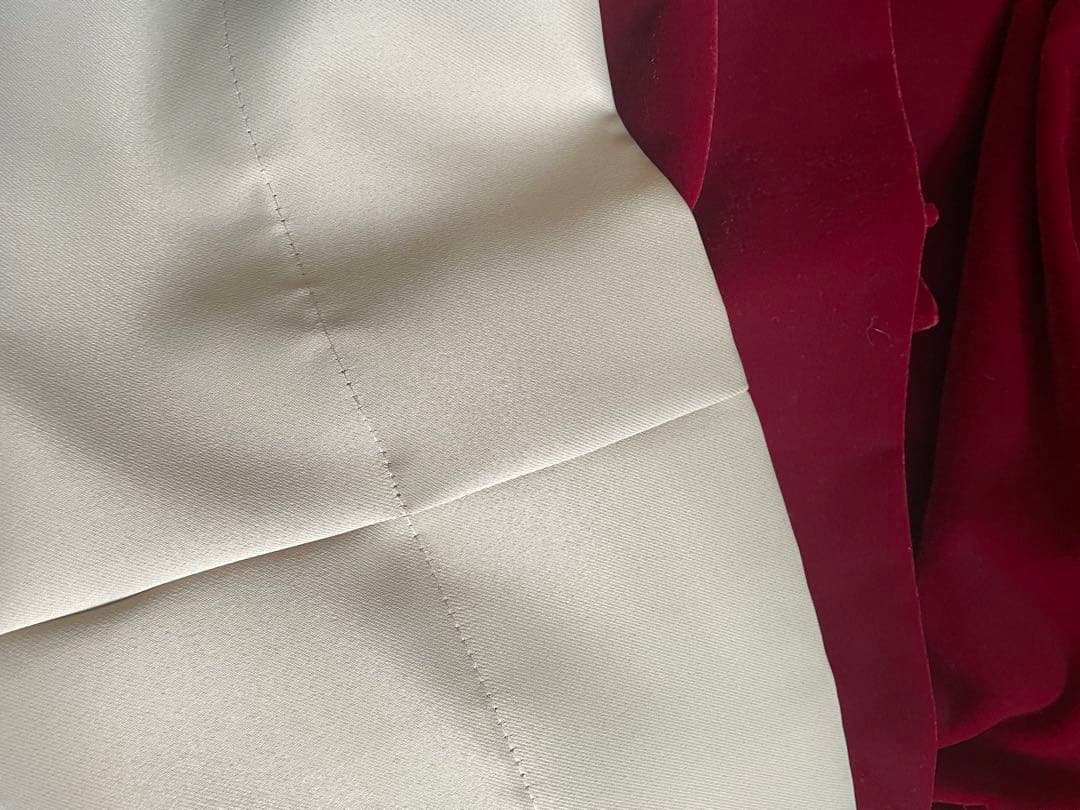 真紅オーダー遮光カーテン２セット