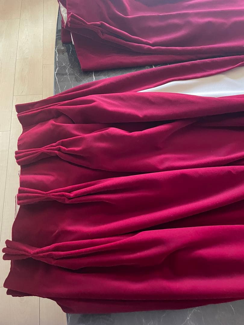 真紅オーダー遮光カーテン２セット