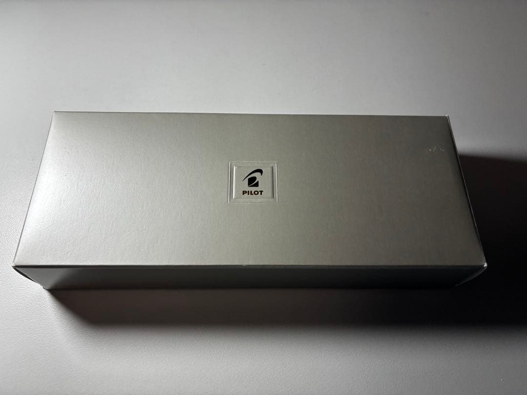 PILOT パイロット 万年筆 キャップレス ダークブルーマイカペン先M（中字）