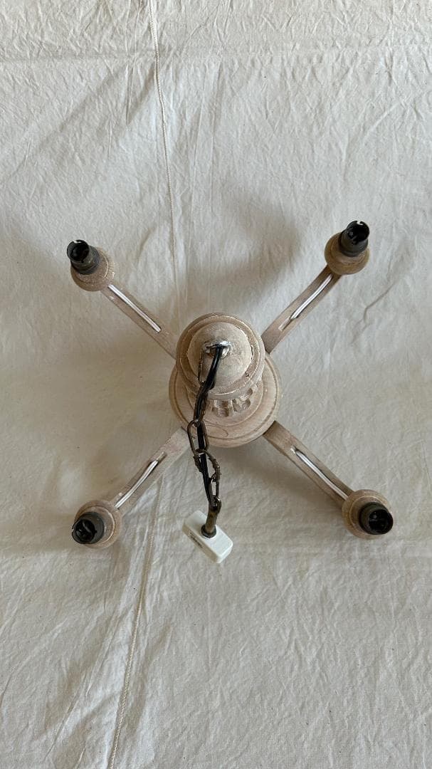 フランスアンティーク　木製シャンデリア　４灯　シャビー　店舗什器