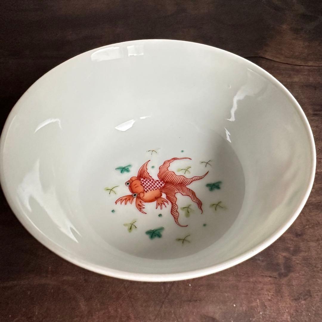 希少　大清同治年製　彩色　魚文杯　中国美術　清朝期　粉彩　骨董　古陶磁　陶磁器