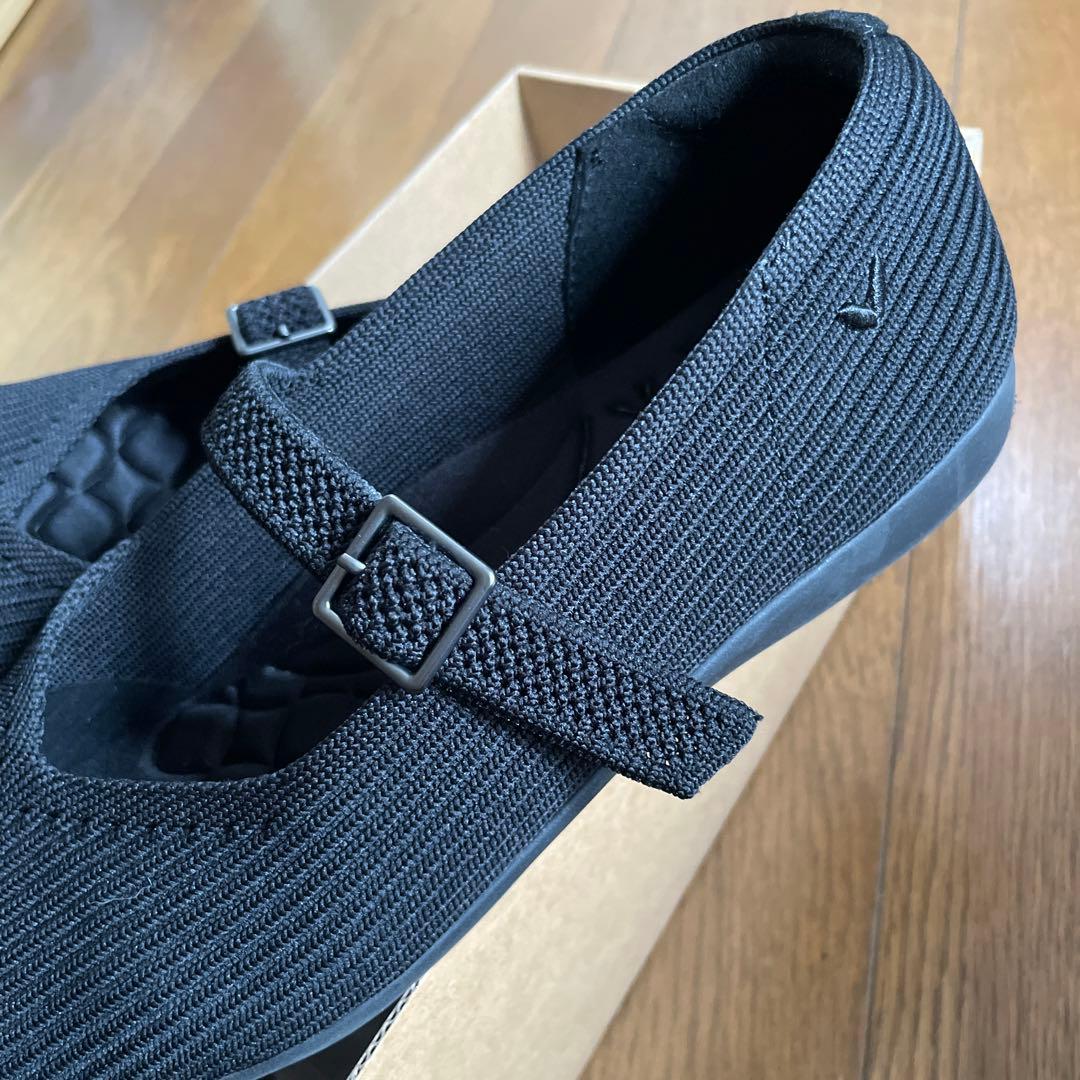 VIVAIA ストラップ付きフラットシューズ　メリージェーン