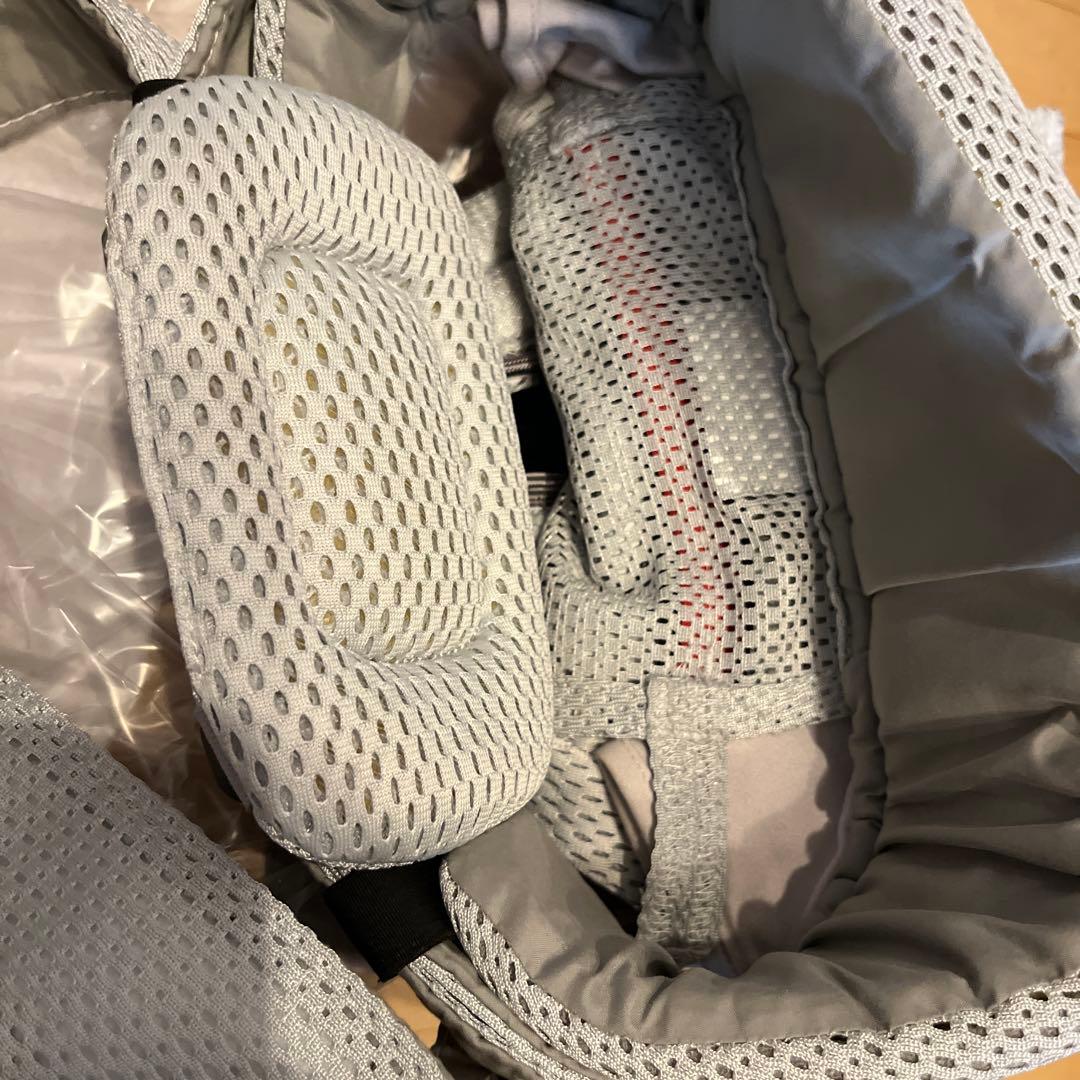 BABYBJÖRN メッシュ 抱っこ紐　Airシルバー