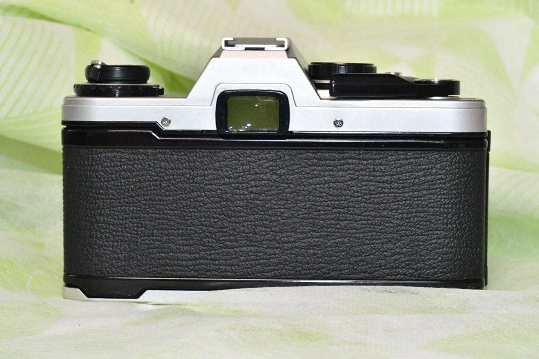 《動作品》OLYMPUS OM-10 + 50/1.8付き 　a323-2
