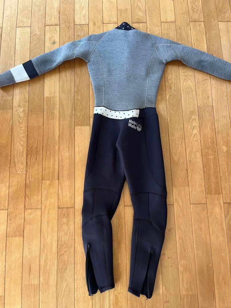 ヘレイワホ　3mm Mサイズ フルスーツ　ウェットスーツ 足首チャックレディース