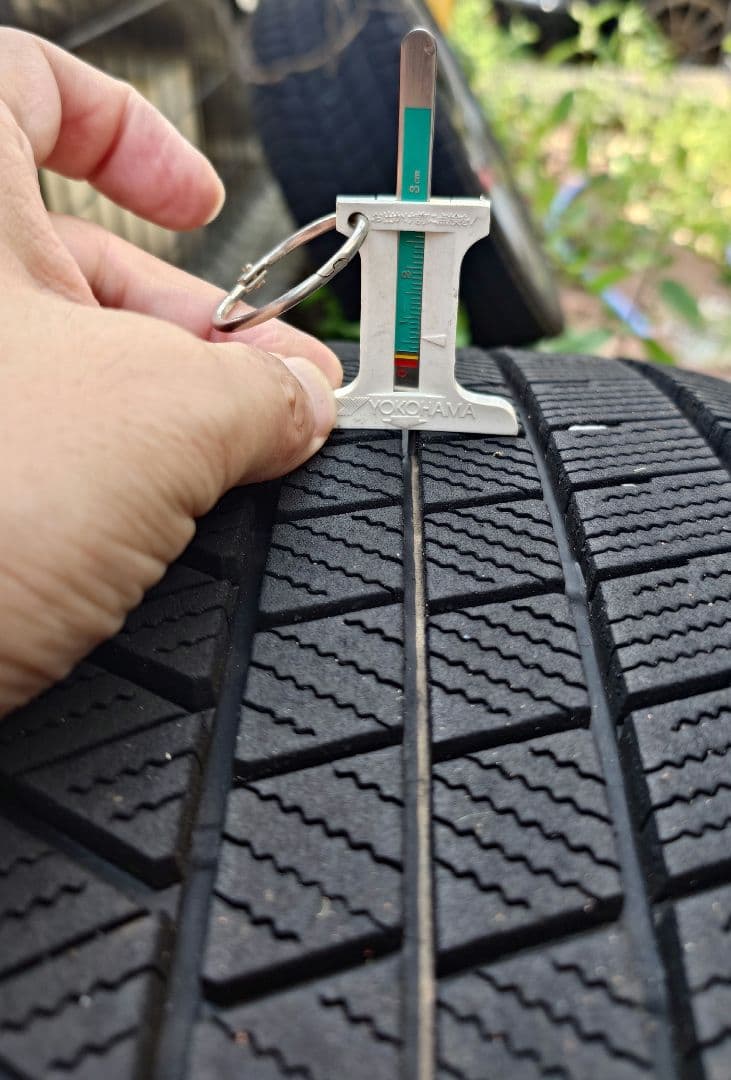 最終値下げ！２３年製ブリヂストン ブリザック VRX3 245/45R17