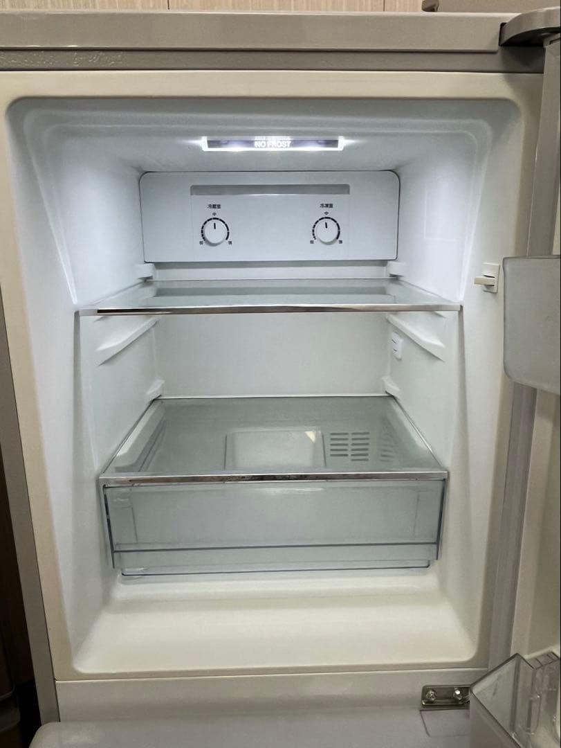 冷蔵庫 2019年 2ドア 148L ELSONIC EH-R1482F