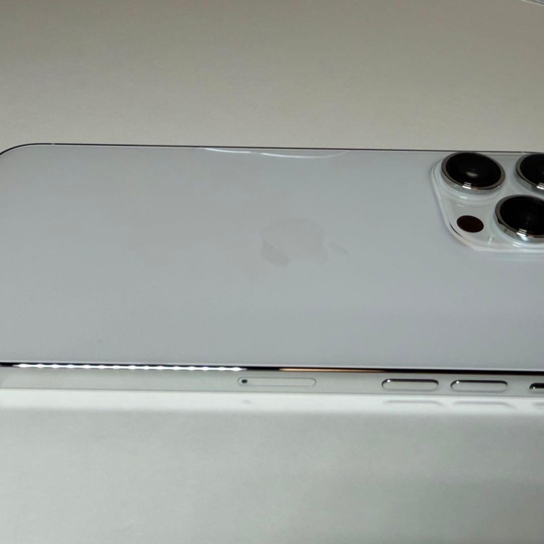 Apple iPhone 14 Pro Max 1TB 本体 シルバー 背面ヒビ