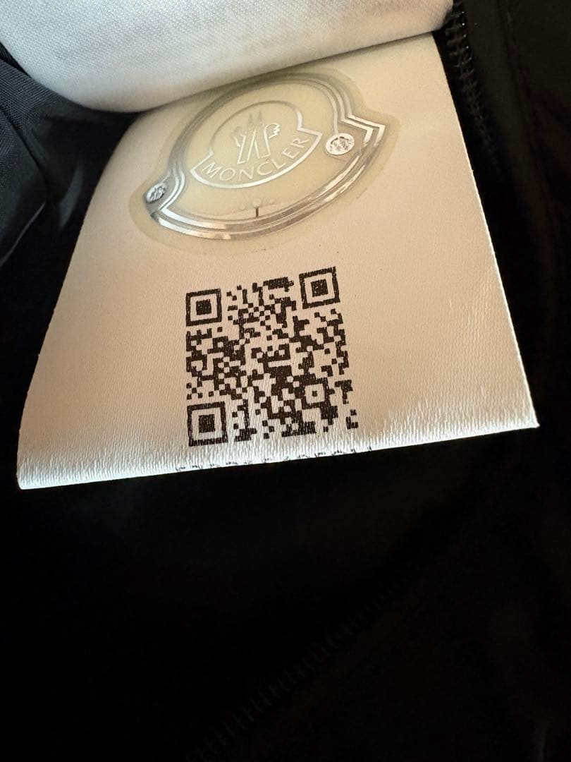 MONCLERモンクレールAITON 18AWダウンジャケットフード付きサイズ4