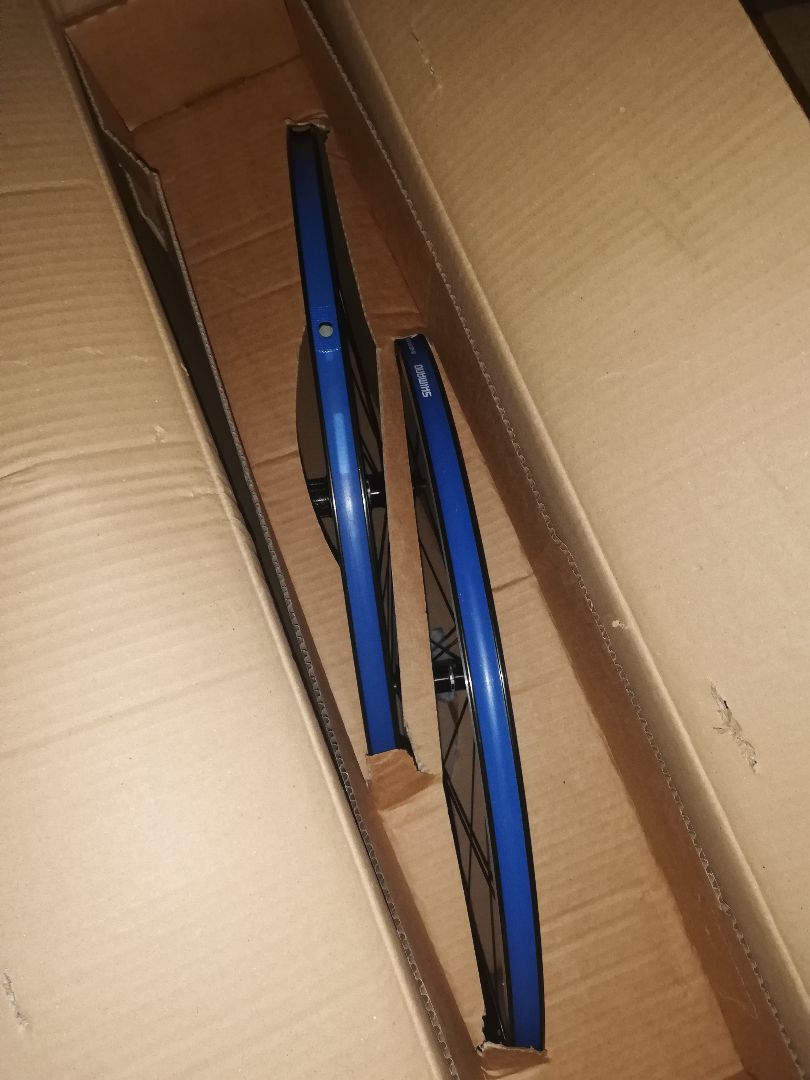 未使用 シマノ Shimano 完組ホイール WH-R501 前後セット