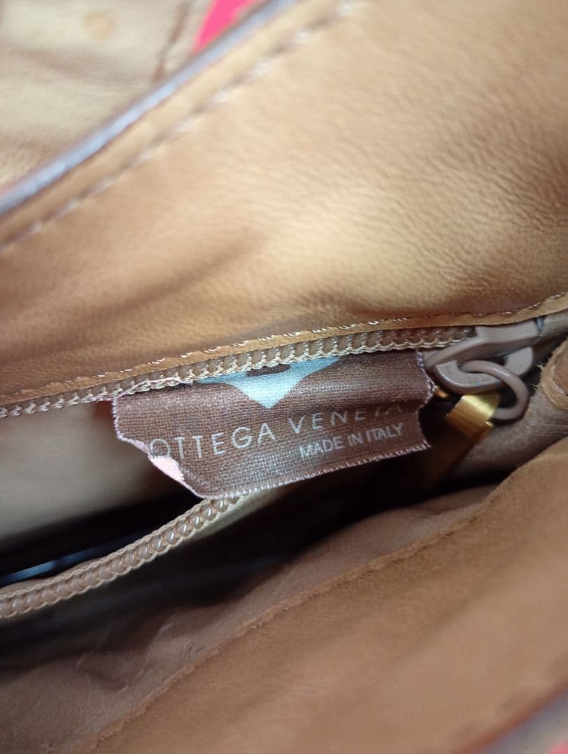 BOTTEGA VENETAむ イントレチャート キャメルレザー　バッグ