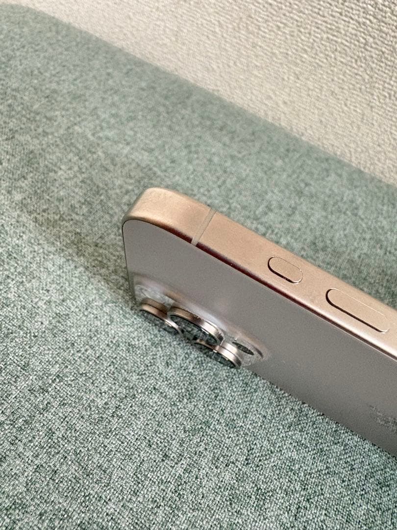 iPhone15ProMax256GBナチュラルチタニウム SIMフリー美品