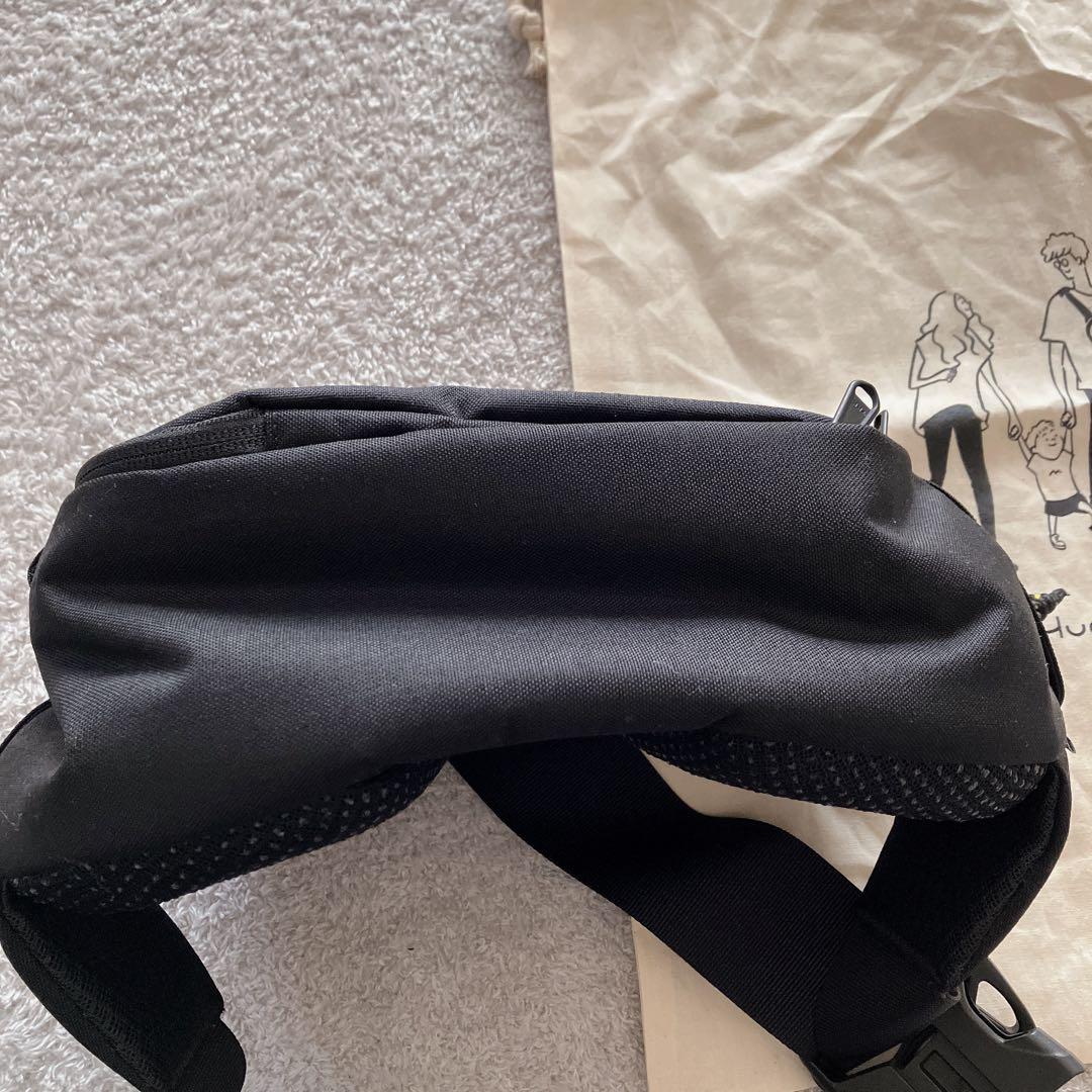 Hugoo ハグー　ヒップシート ショルダーバッグ 　抱っこ紐　赤ちゃん