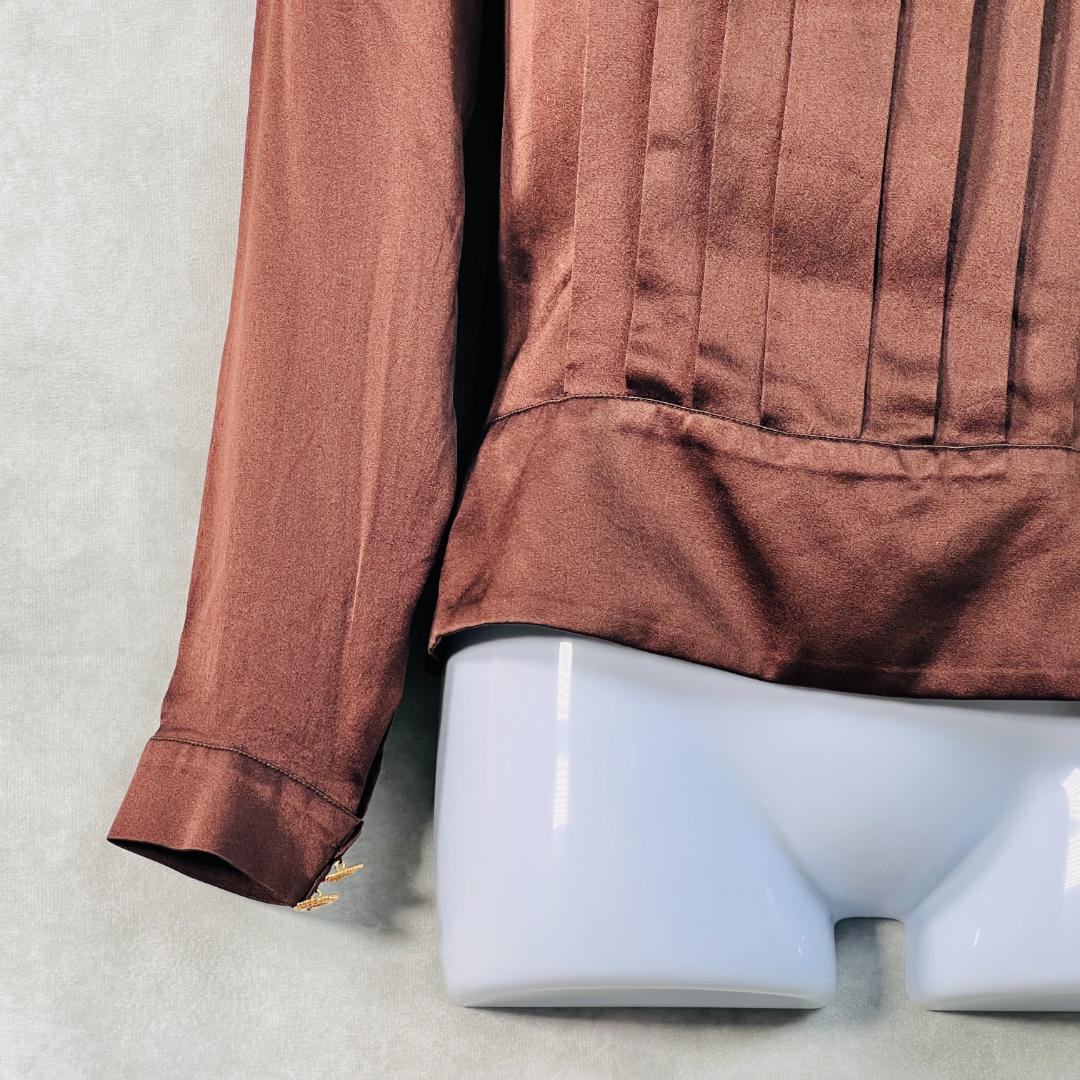 【シャネル】ブラウス　シルク100％　美品　ココボタン　クローバーボタン　M