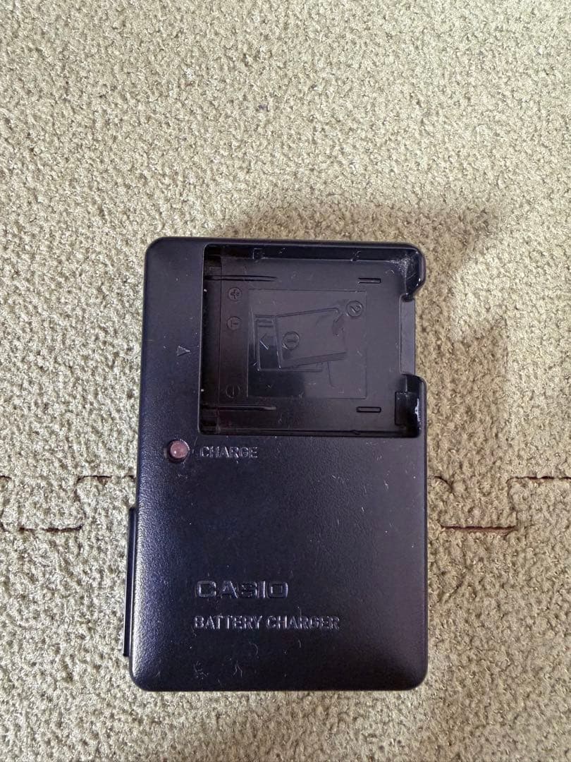 CASIO EX-Z800 コンパクトデジタルカメラ　チェリーピンク　箱付き