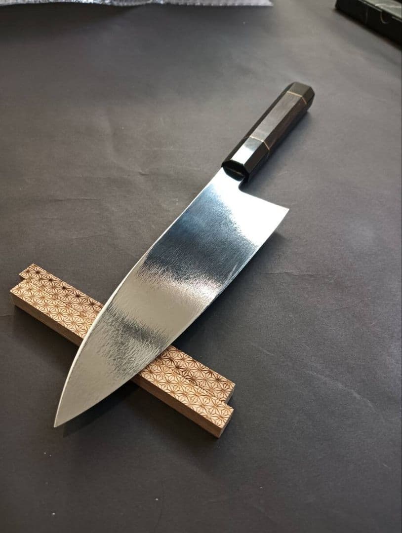 新品鞘付き 鏡面出刃包丁 190mm VG10本焼き 黒檀柄　木製鞘付き