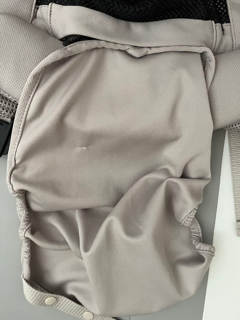 【みー】アップリカ　ラクリス ベージュ 抱っこ紐 アカチャンホンポ限定色