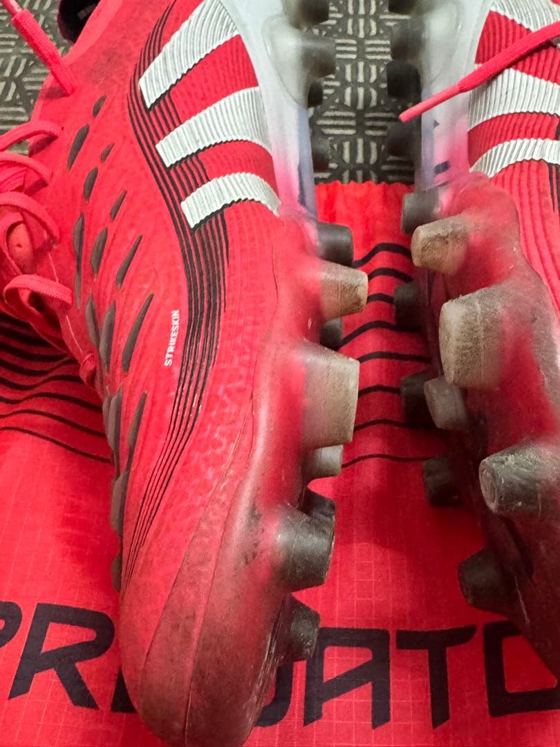 アディダス プレデター エリート HG AG 27cm