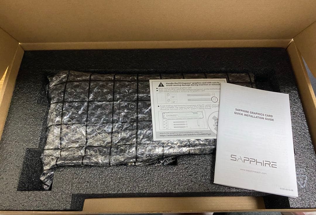 AMD sapphire RX7800xt pulse グラボ