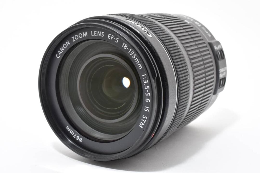 【極美品】CANON EF-S 18-135mm f3.5-5.6 IS STM