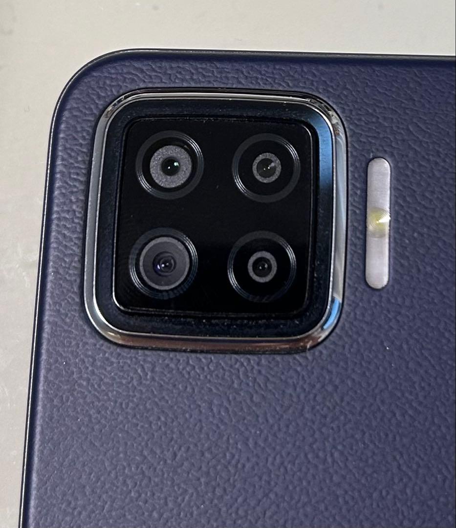 OPPO A73 SIMフリー　ケースおまけ付